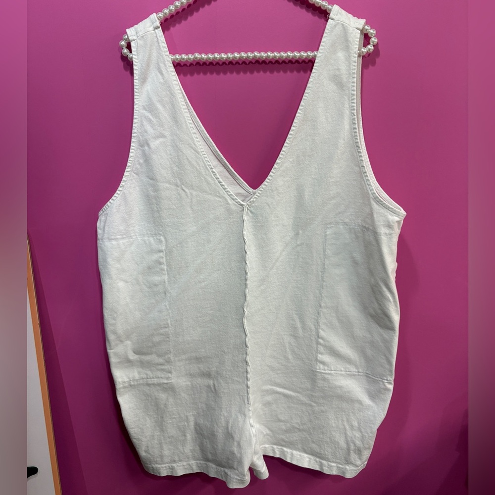 Free People White V-Neck Sleeveless Romper